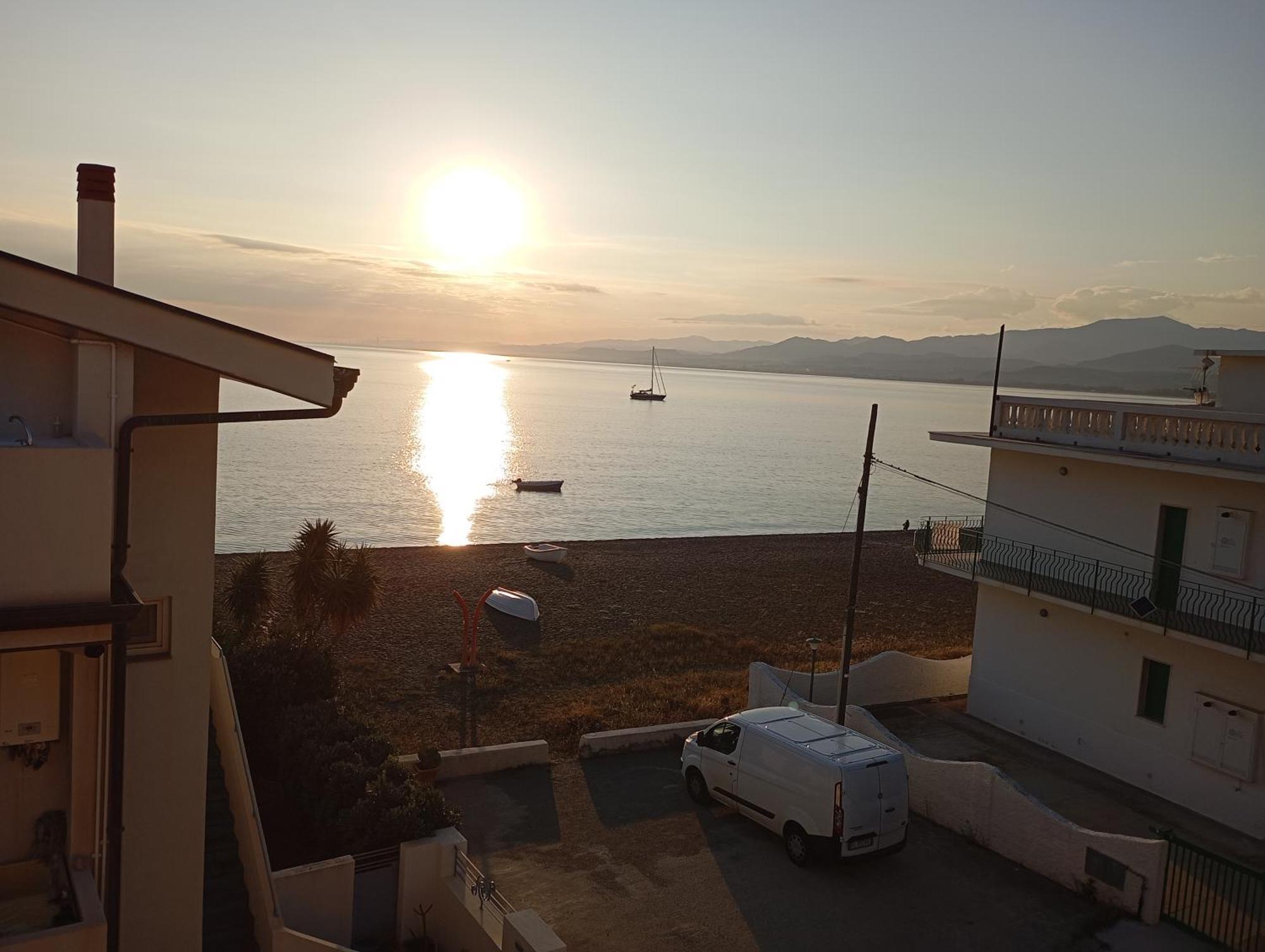 Mansarda Con Terrazzo Vista Mare Villa Oliveri Eksteriør billede
